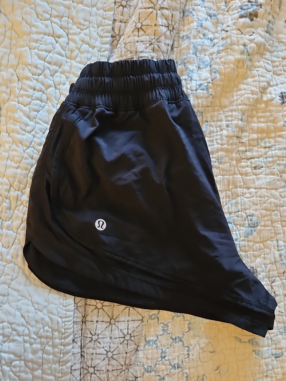 lululemon athletica Black Women's Athletic Run Mesh Swiftly Shorts